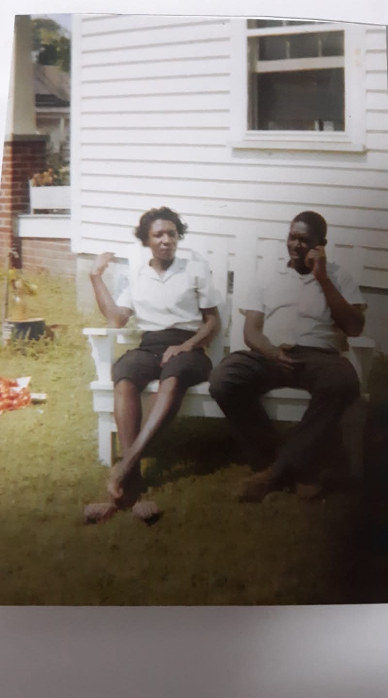 Sara Suggs Giles an Philip Giles
